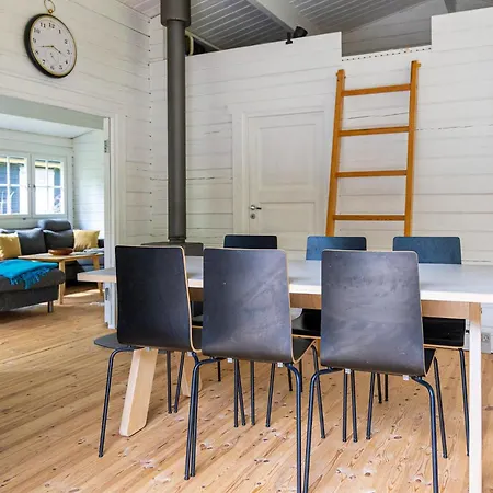 Feriehus Fantastisk Hus Med 2 Soveværelser I *